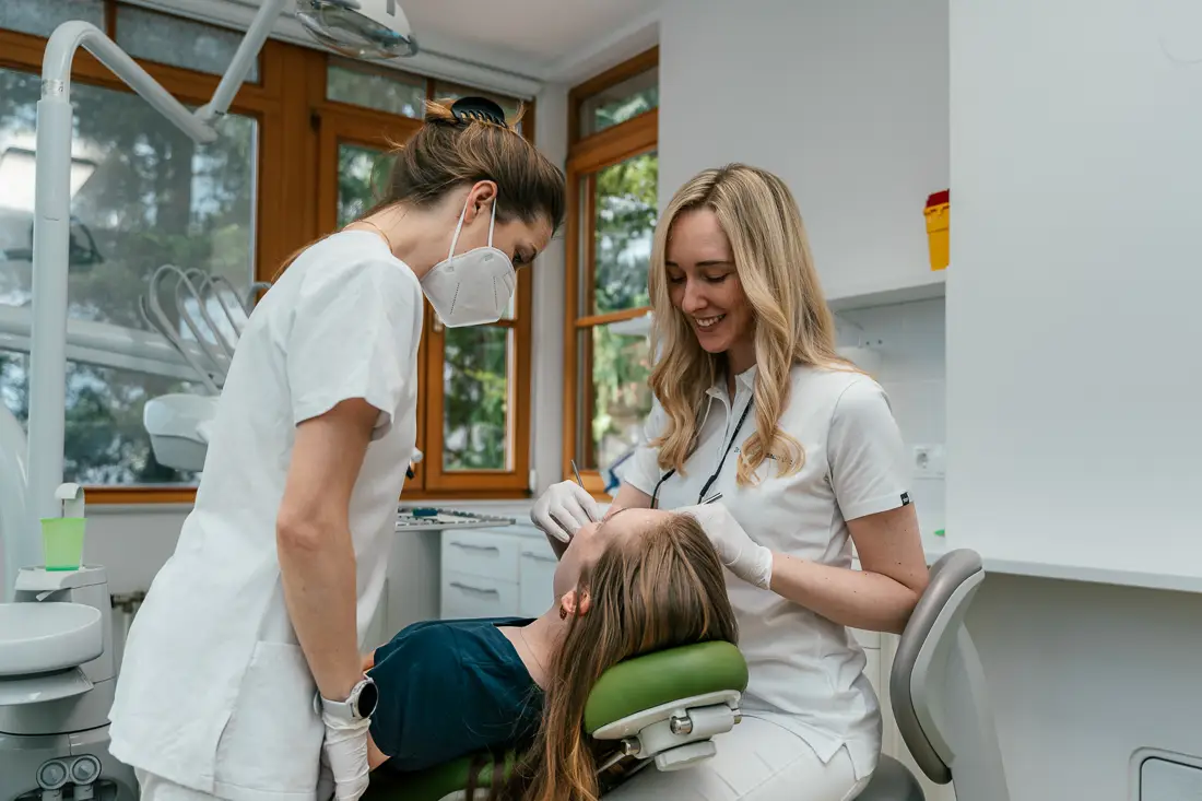 Professionelle Prophylaxe & Mundhygiene bei Erwachsenen zur Vorbeugung von Parodontitis